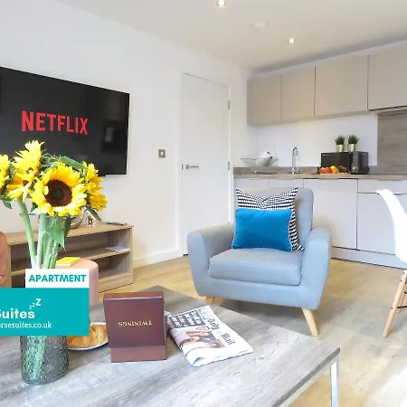 Tudors Esuites Corporate Apartamento