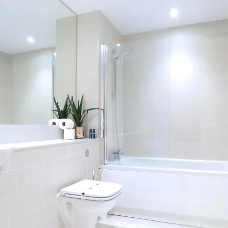 Apartamento Tudors Esuites Corporate *