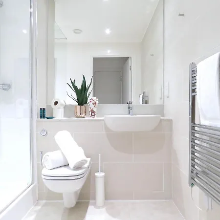 Apartamento Tudors Esuites Corporate *